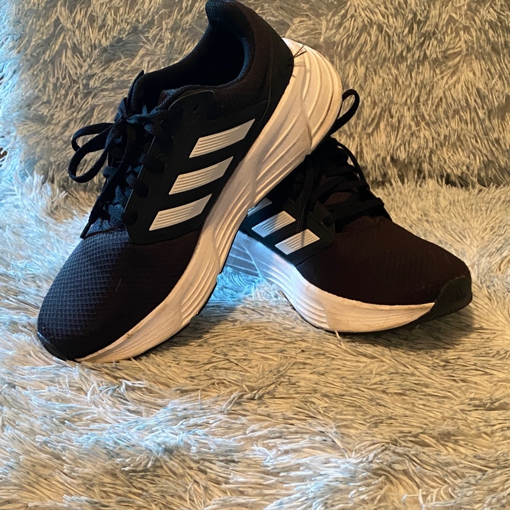 Adidas Men’s Galaxy 6 Black and White Running Shoes Size 8
